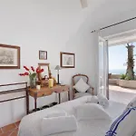 Bella Vista *